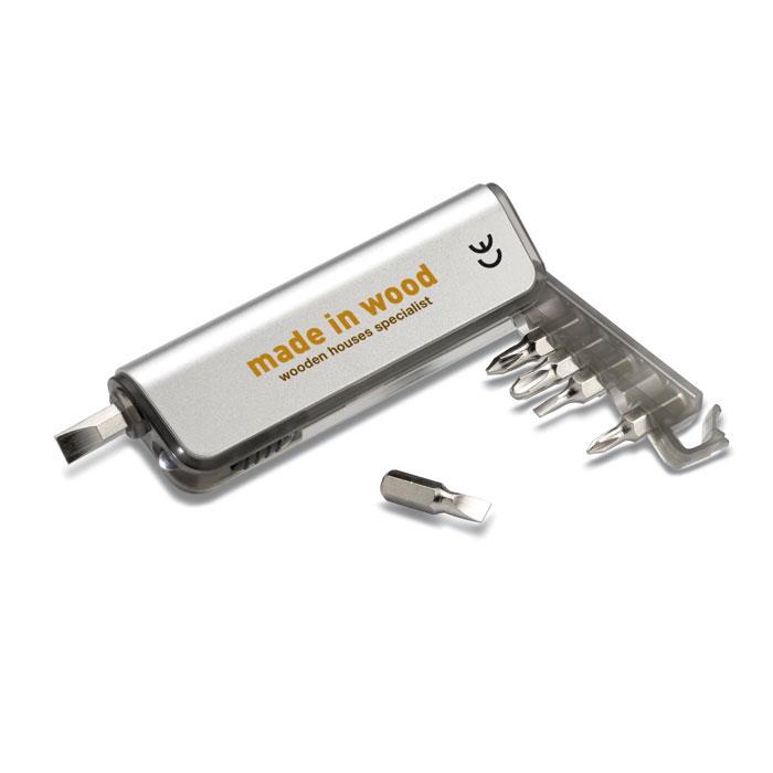 Taschenlampe mit Werkzeug