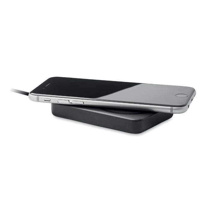 Powerbank mit Ladestation 15W