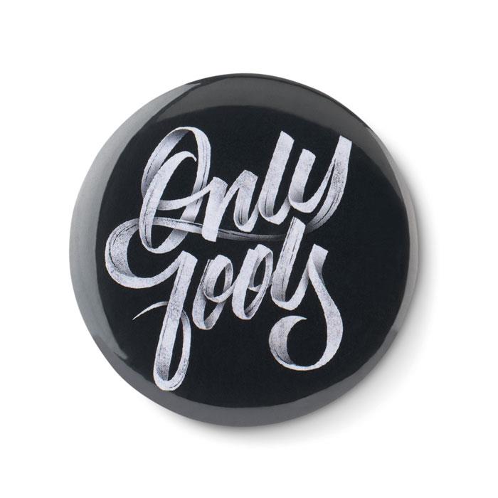 Badge mit Make-up Spiegel
