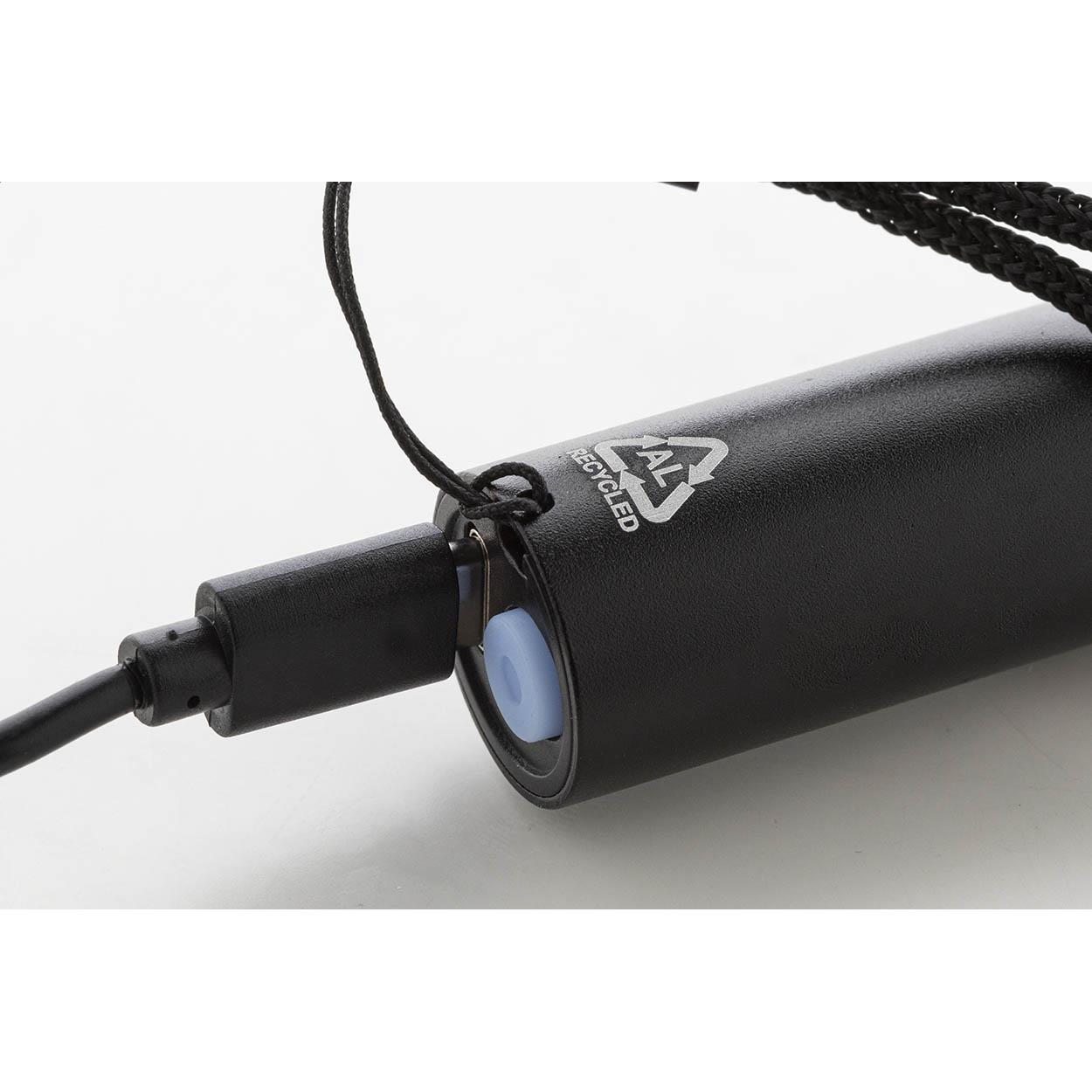 wiederaufladbare Taschenlampe aus recyceltem Aluminium