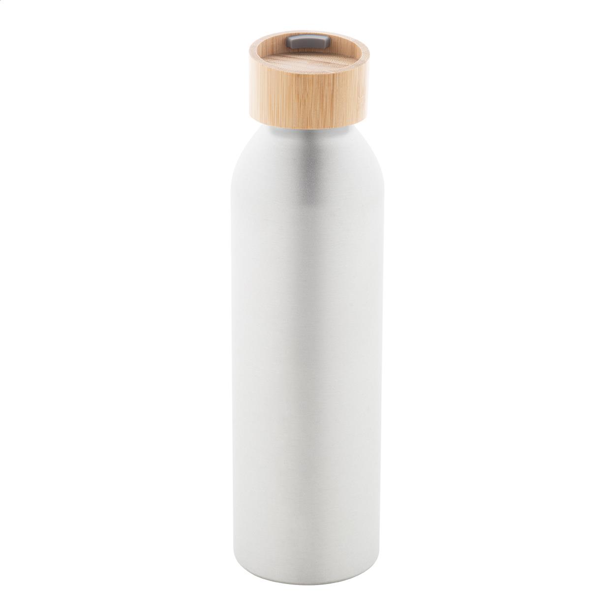 Flasche aus recyceltem Aluminium
