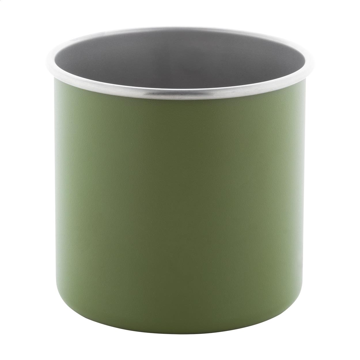 Tasse aus recyceltem Edelstahl