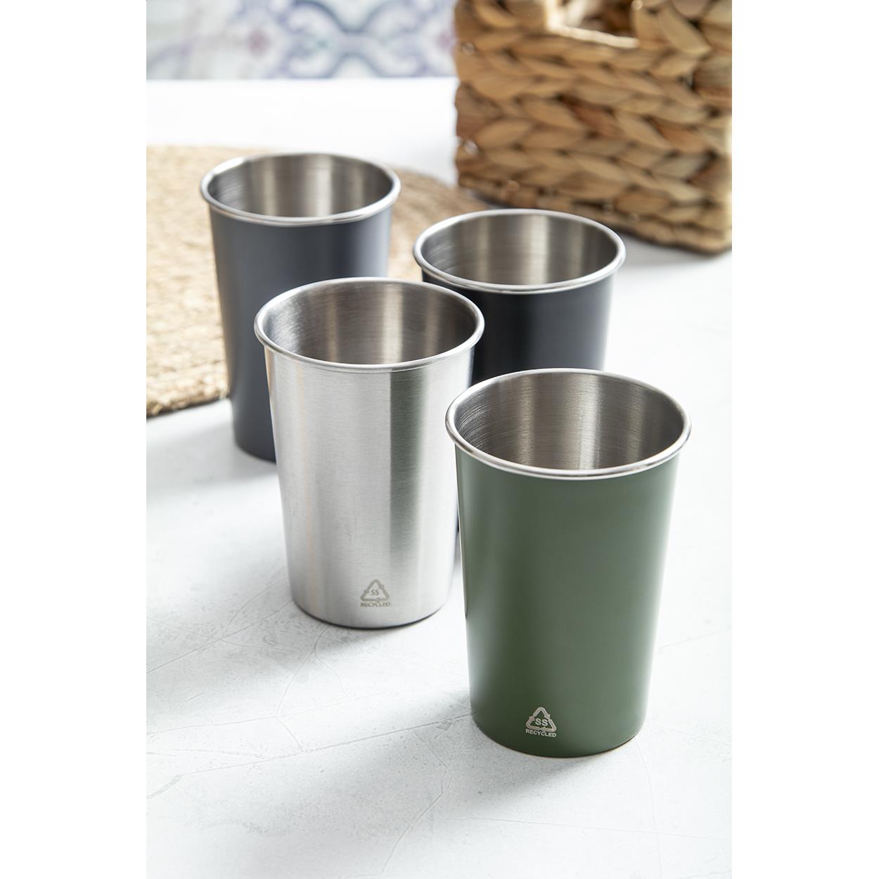 Becher aus recyceltem Edelstahl