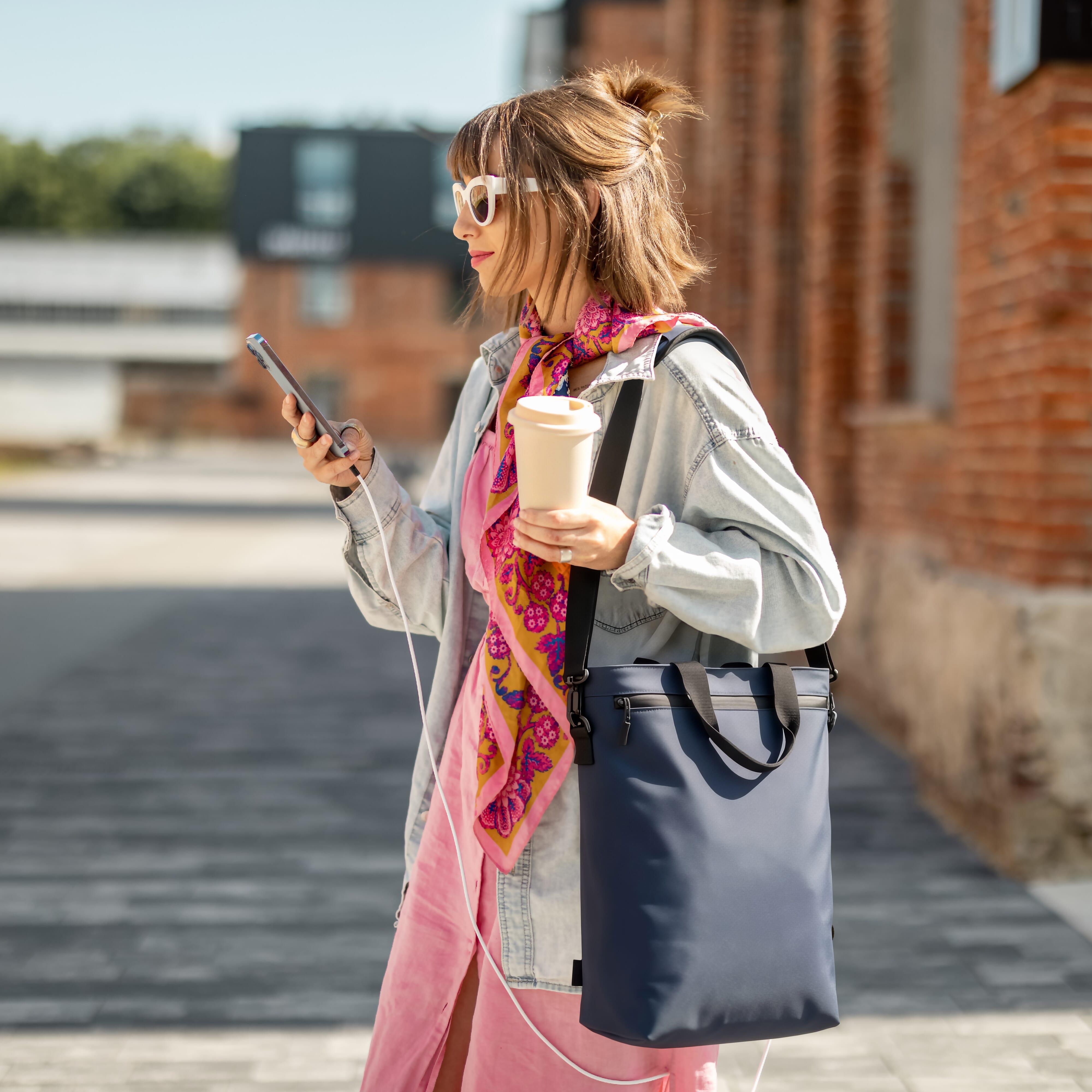 PU Kiew Laptop-Rucksack 28 x 42 x 12,5 cm