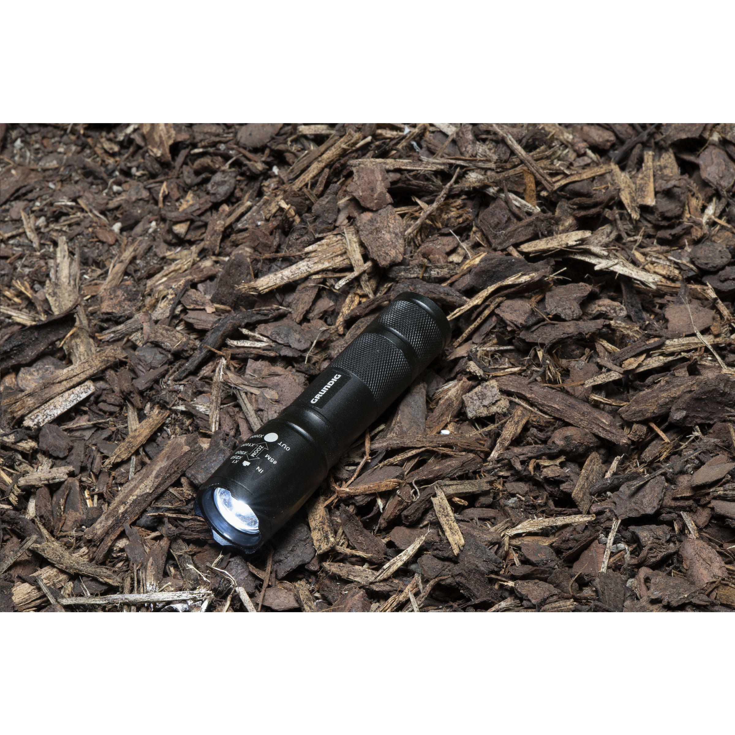 Grundig 1W LED-Torch Zoom Taschenlampe